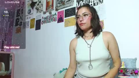 Zara Flores online show from December 25, 11:42 pm