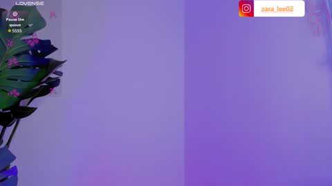 Zara online show from March 25, 10:45 pm