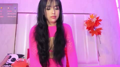     online show from November 3, 5:06 pm