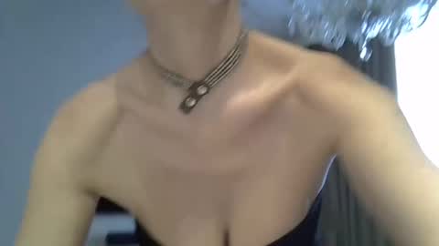 Zarina Swift online show from November 10, 4:51 am