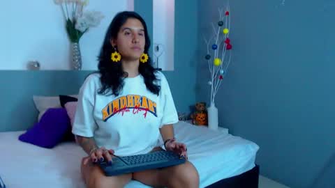 Karolyne online show from December 18, 11:20 pm