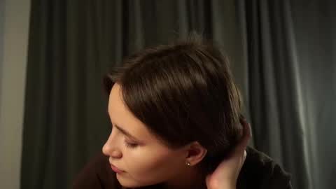 Emilia online show from September 26, 1:03 am