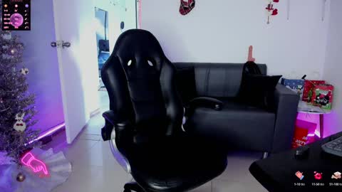 zhoestrong online show from January 6, 10:26 pm