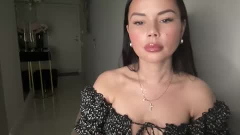 Nensi online show from March 6, 6:58 pm