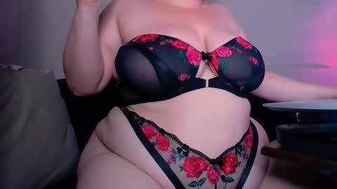 zinacorleone online show from December 17, 7:29 pm