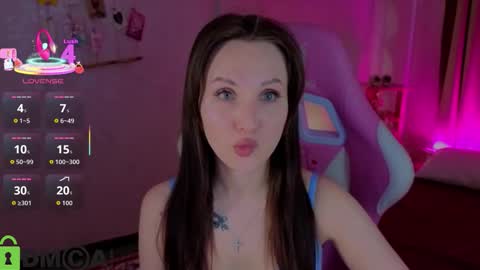 Zlata  Mon Tue Thu Fri Sun Sa GMT 3 0000pm - 0600pm  online show from November 14, 9:20 am