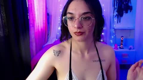 Snapshot of zoe_0111 chatting on January 9, 1:56 pm zoe_0111 online show from January 9, 1:56 pm