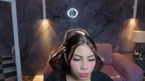 Zoe online show from January 13, 7:40 pm