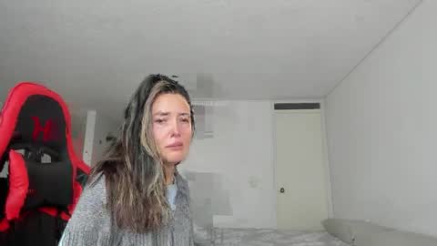 ZOE online show from April 4, 10:19 pm