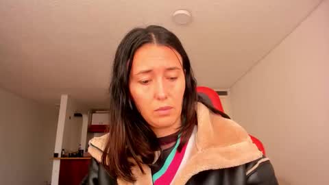 ZOE online show from November 11, 9:56 pm