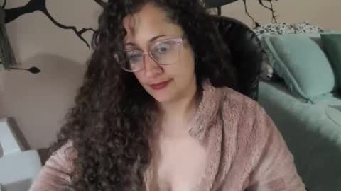 Zoe Koller online show from November 7, 1:22 am