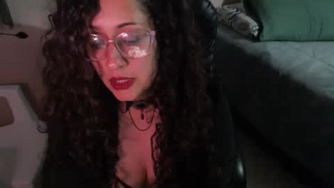 Zoe Koller online show from December 13, 11:54 pm