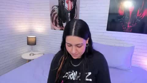 ZOE  online show from January 10, 10:25 pm