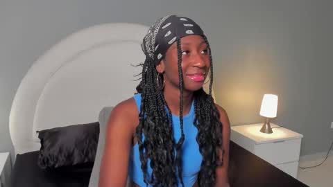 zoe_pinkett online show from March 30, 1:16 am