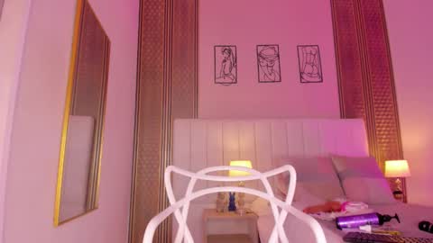 Hi guys i am Zoe  online show from November 26, 11:55 am