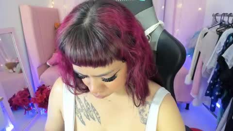 zoe_sullivan_ online show from February 28, 9:31 am