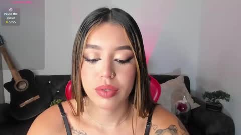 Snapshot of zoee_jackson chatting on September 14, 9:29 am  zoee jackson online show from September 14, 9:29 am