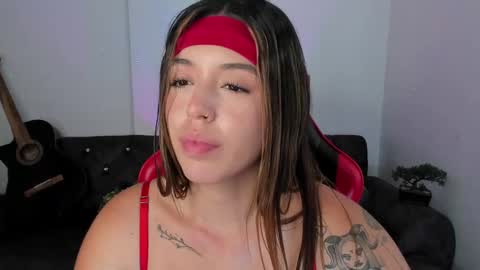 Snapshot of zoee_jackson chatting on September 16, 10:51 pm  zoee jackson online show from September 16, 10:51 pm