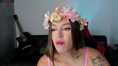 Snapshot of zoee_jackson chatting on September 21, 2:10 am  zoee jackson online show from September 21, 2:10 am