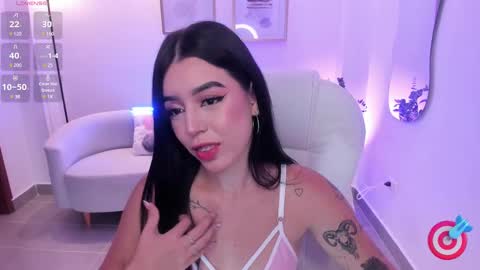 Snapshot of zoee_jackson chatting on March 8, 6:57 pm  zoee jackson online show from March 8, 6:57 pm