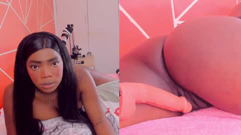 Snapshot of zoeethompson_cm chatting on December 31, 6:27 am online show from December 31, 6:27 am