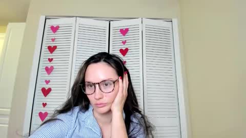 Zoie online show from February 7, 8:35 pm