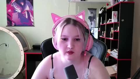 zoya173454 online show from April 25, 7:33 am