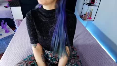 zpzphot online show from April 19, 12:10 am