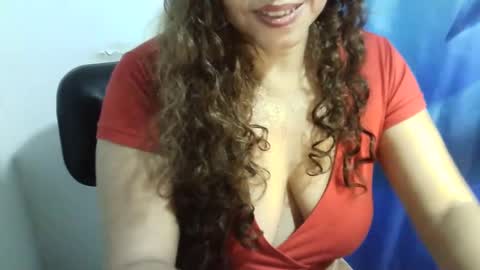 Snapshot of zusanahot chatting on December 22, 5:34 am zusanahot online show from December 22, 5:34 am