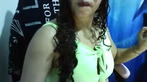 Snapshot of zusanahot chatting on January 3, 3:38 am zusanahot online show from January 3, 3:38 am