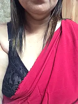 MOM-SUN-COUPLE online show from April 4, 9:30 am