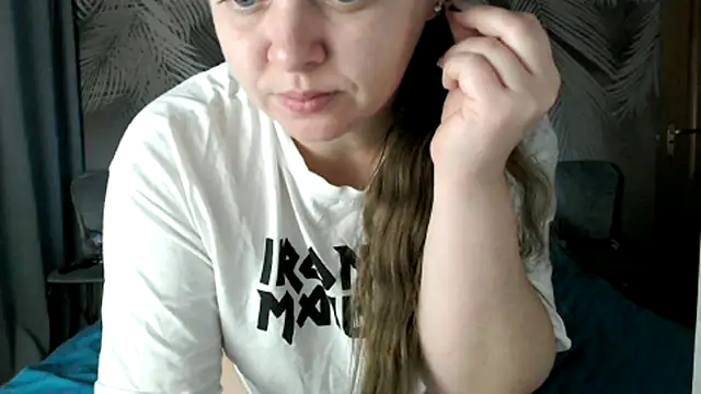 uliastar online show from November 25, 7:21 am