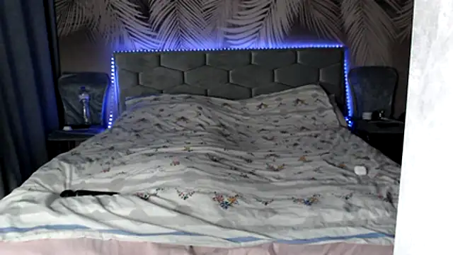 uliastar online show from February 22, 8:59 am