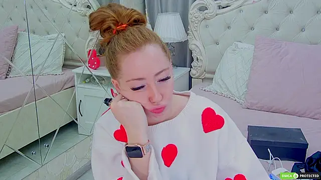 TinaBrook online show from February 4, 8:28 am