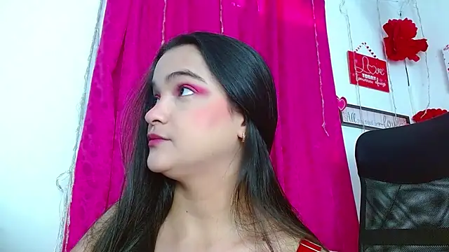 monica little23 online show from February 15, 12:37 pm