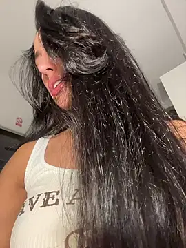 EvaMoet online show from November 1, 9:52 pm