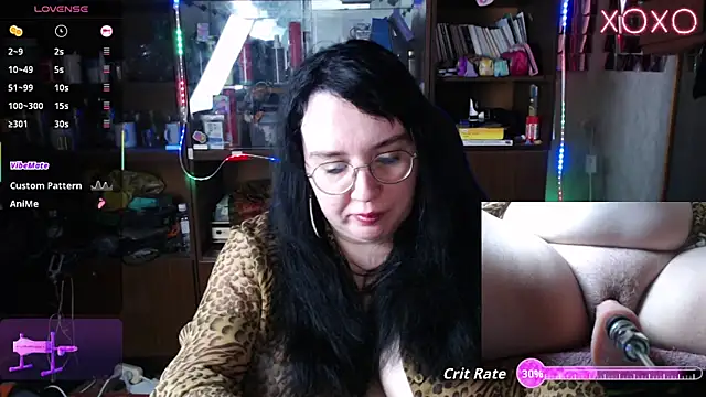 Snapshot of LeonaHarrison chatting on October 5, 11:37 am LeonaHarrison online show from October 5, 11:37 am