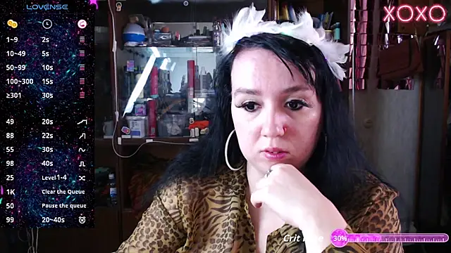 Snapshot of LeonaHarrison chatting on September 18, 10:58 am LeonaHarrison online show from September 18, 10:58 am