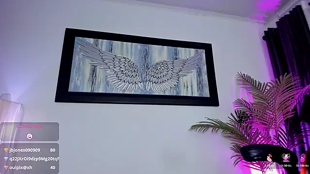 brianahill  online show from October 30, 9:05 pm