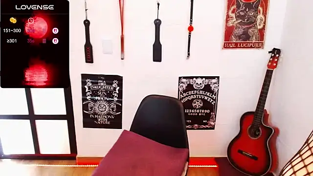 alicce moon  online show from September 15, 8:38 pm