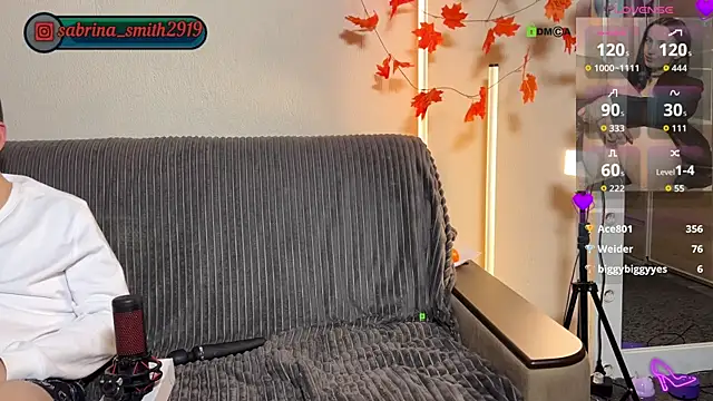 Snapshot of sabrinasmith23 chatting on October 17, 8:01 pm sabrinasmith23 online show from October 17, 8:01 pm