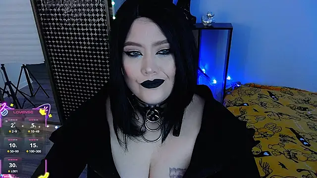 wickedxqueen online show from April 18, 3:14 pm