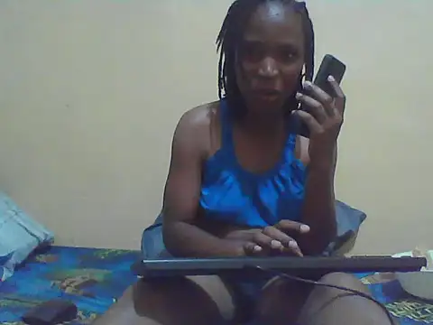 Smillie prety online show from December 18, 2:22 pm