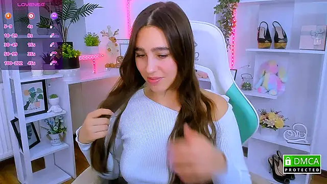  Eliizabeth  online show from December 17, 10:25 pm