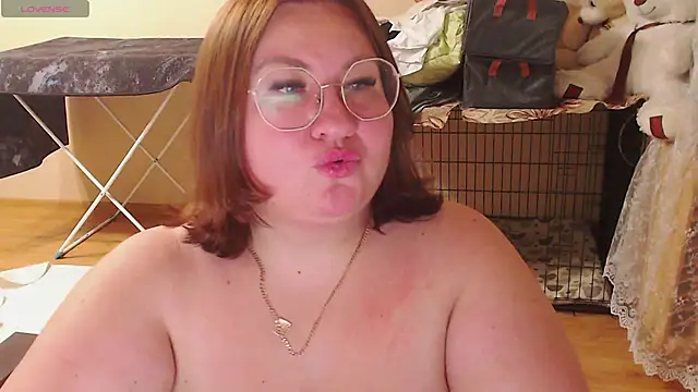 AmylleStar online show from November 15, 1:56 pm