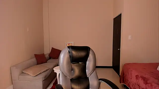 Kristen Garner online show from March 25, 8:45 pm