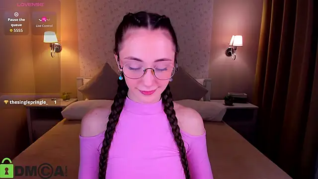 Lexi Split online show from May 10, 2:02 am