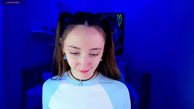 Lexi Split online show from April 18, 1:52 am