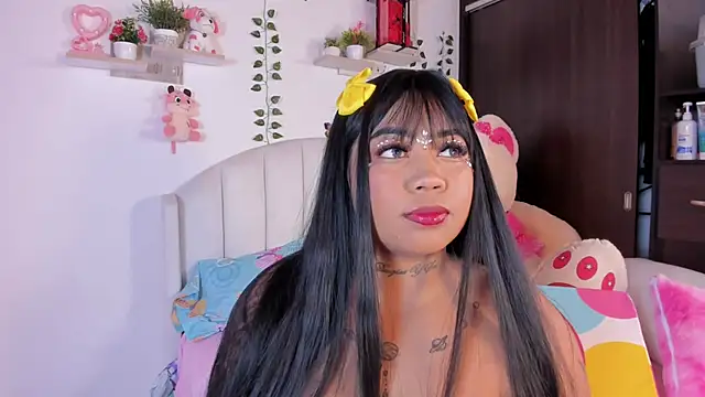 Emily restrepo online show from April 3, 5:49 am