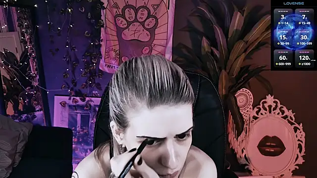 Noah ElmerX online show from April 1, 1:41 pm